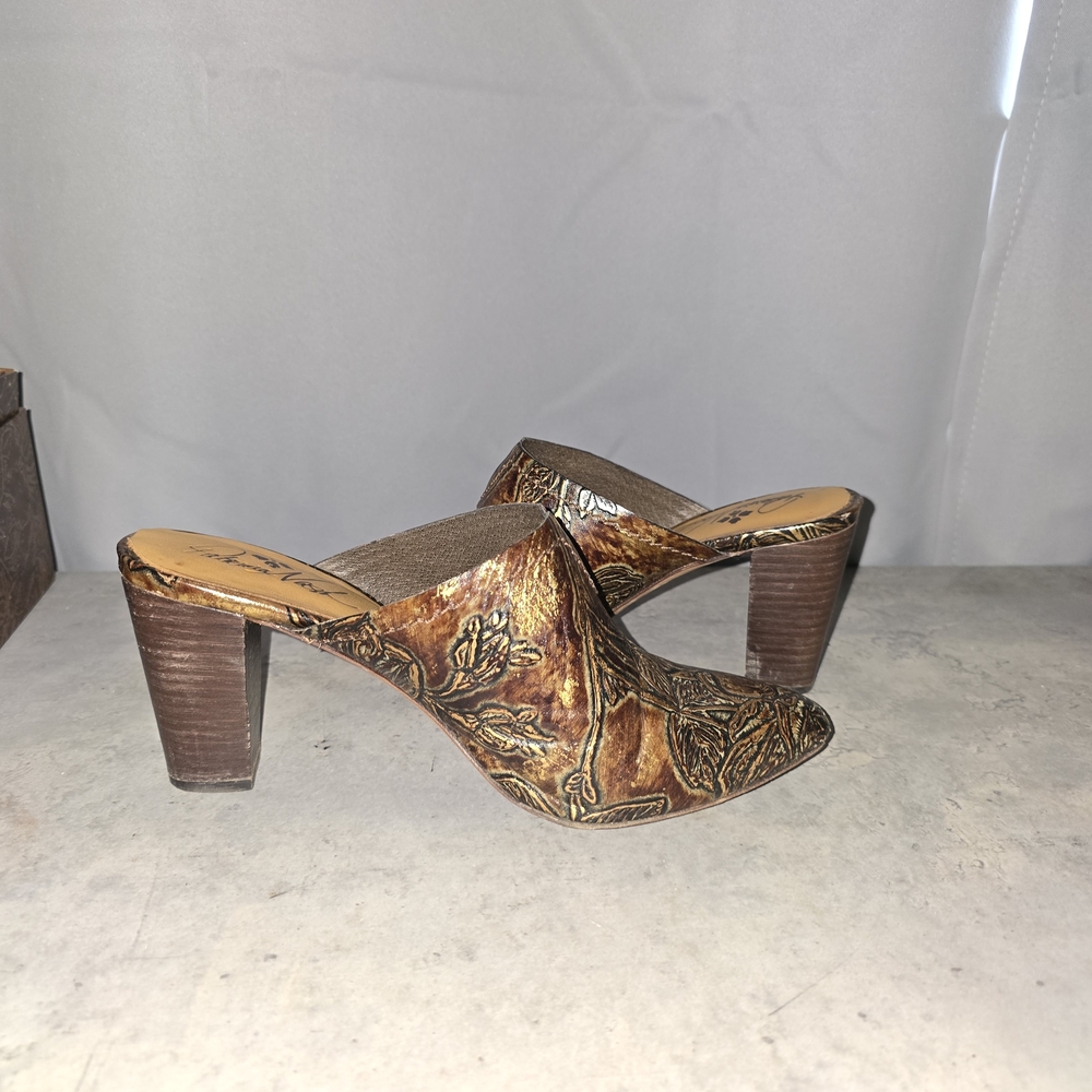 Patricia Nash Floral Embossed Heels - Brown and Gold